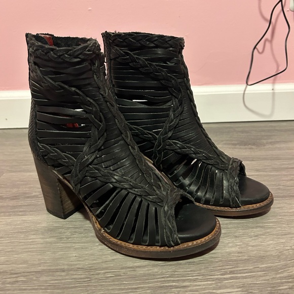 Freebird Black Braided Heeled Boots - Picture 1 of 8